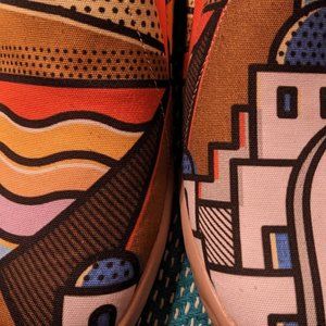 UIN Sunset in Santorini slip on NWT size 6